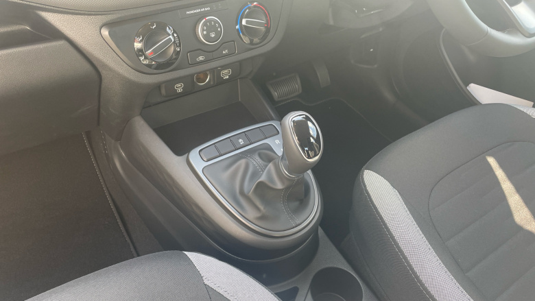 Hyundai i10 1.0 [63] Advance 5dr Auto [Nav] Petrol Hatchback